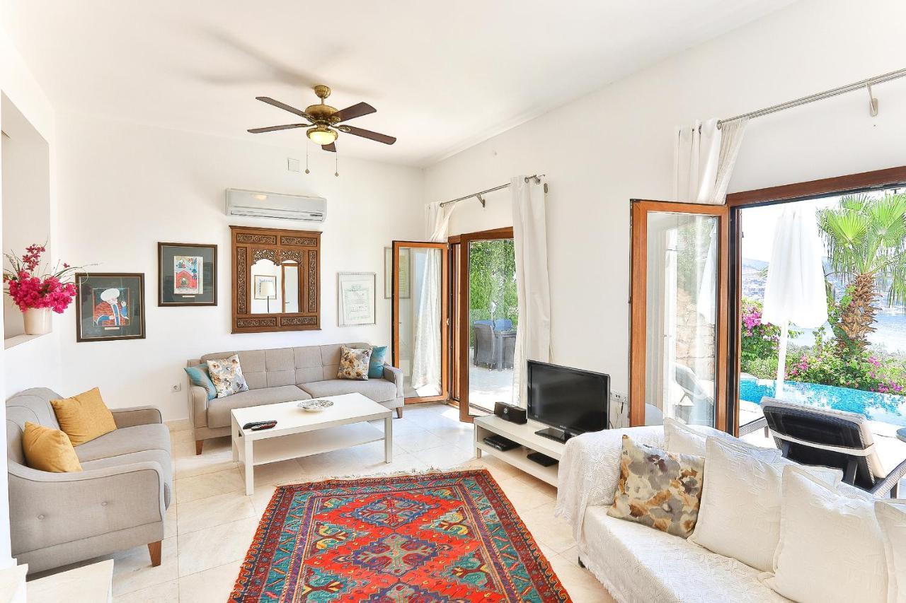 Villa Stunning Seaviews Kalkan Esterno foto